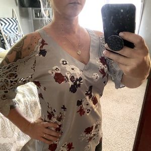 Cold shoulder blouse with lace sleeves